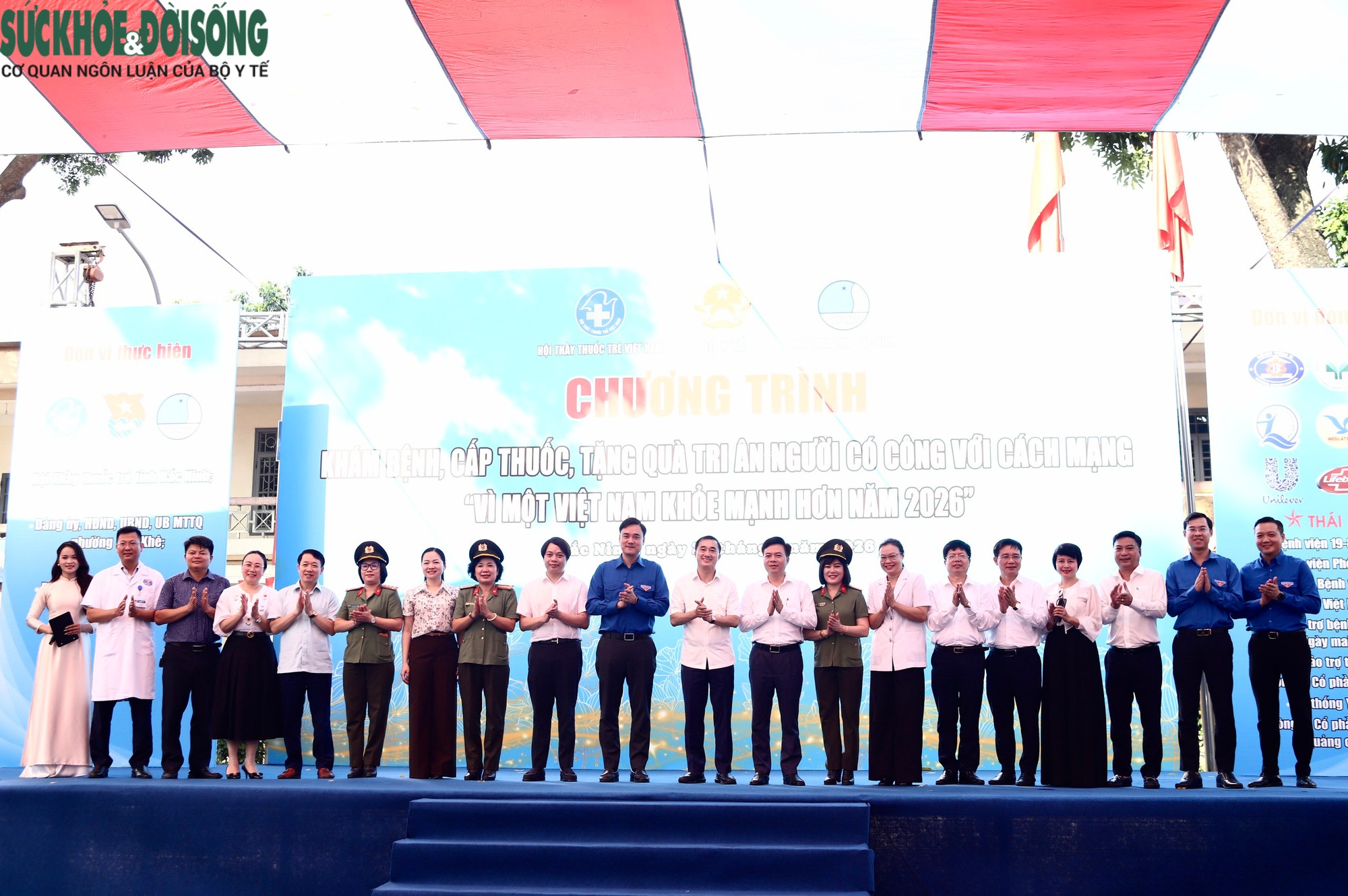 base64-1785043242539887649482 Những hình ảnh ý nghĩa trong chương trình tri ân người có công ở Bắc Ninh- Ảnh 2.