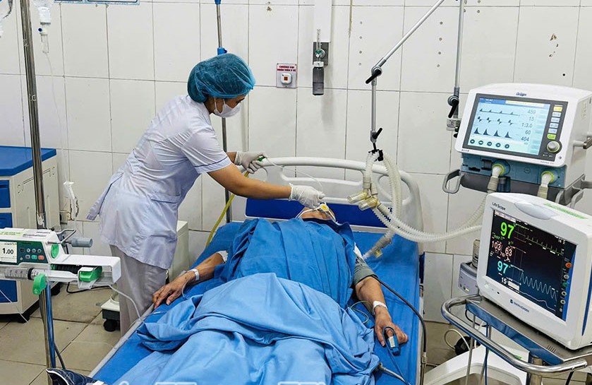 Cứu Sống Bệnh Nhân Cao Tuổi Ngừng Tuần Hoàn Nhờ Kỹ Thuật Hô Hấp Hiện Đại