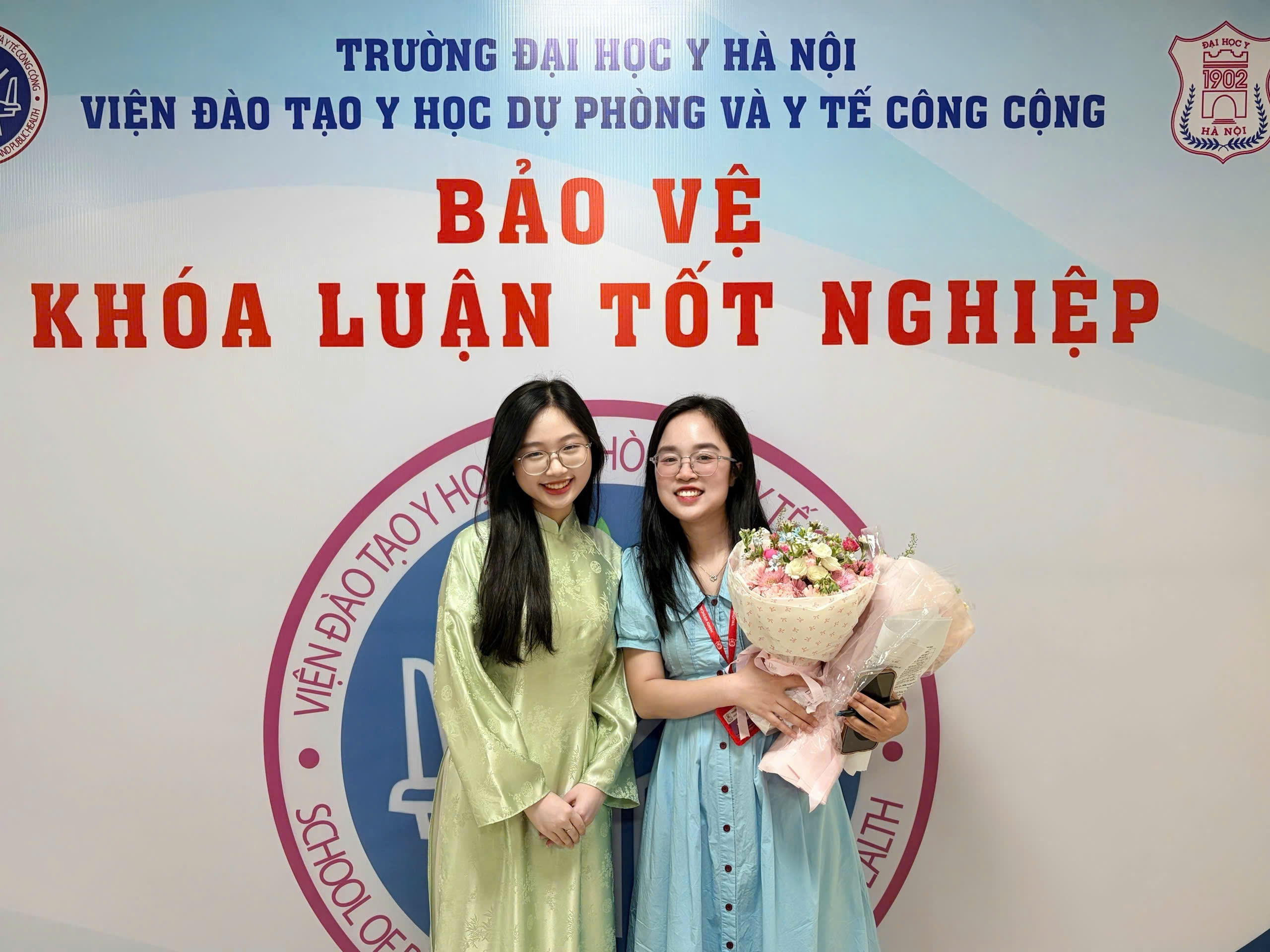 Hà Kiều Trang tri ân cô Thu Hà Hà Kiều Trang tri ân cô Thu Hà