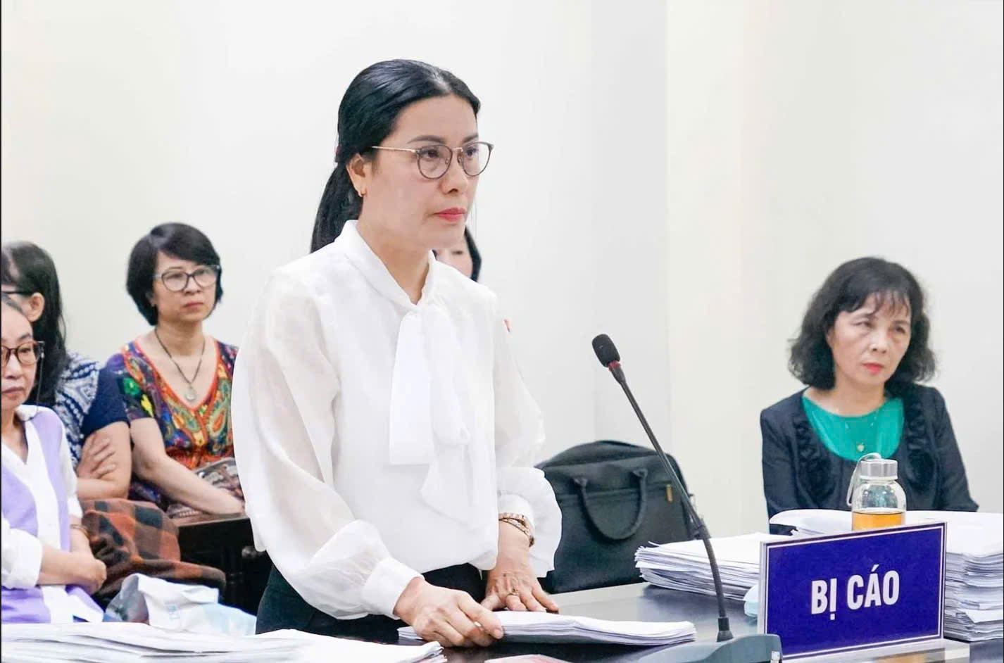 Xét Xử Phúc Thẩm Vụ Cựu Hiệu Trưởng Đòi Học Phí Cao Hơn Quy Định