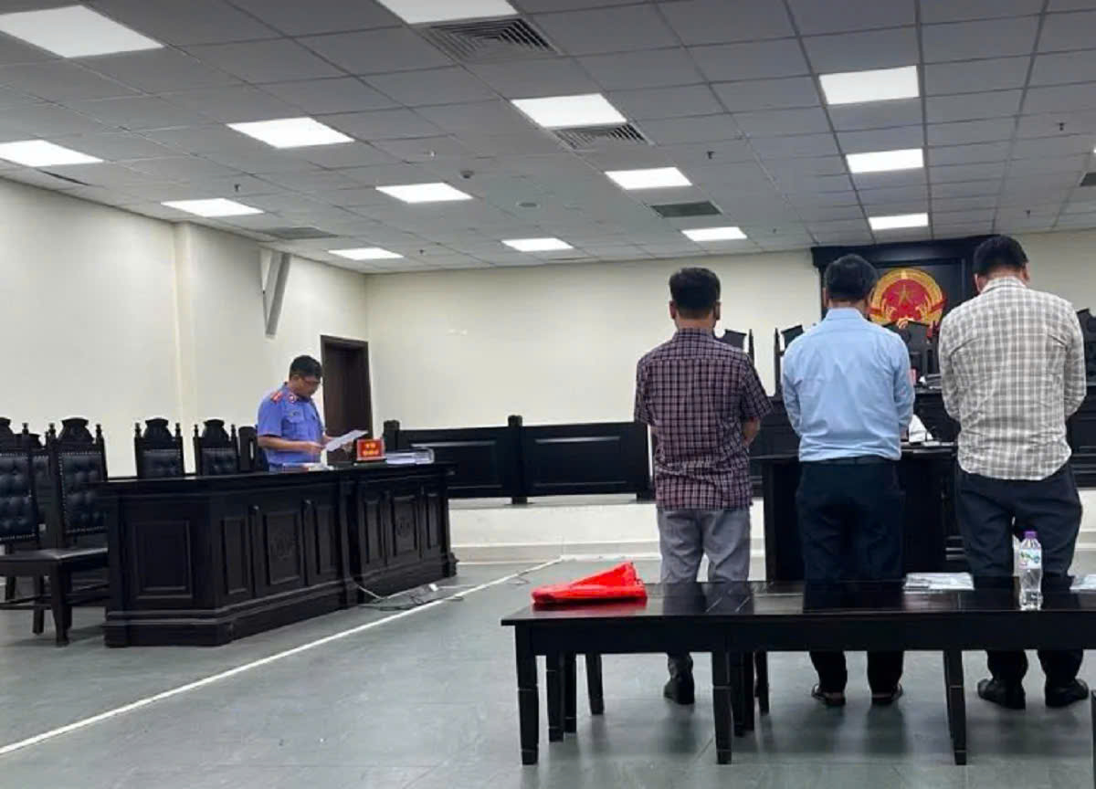 Bản án 3 năm tù cho cựu hiệu trưởng liên quan tiền hỗ trợ A80: diễn biến và hệ lụy
