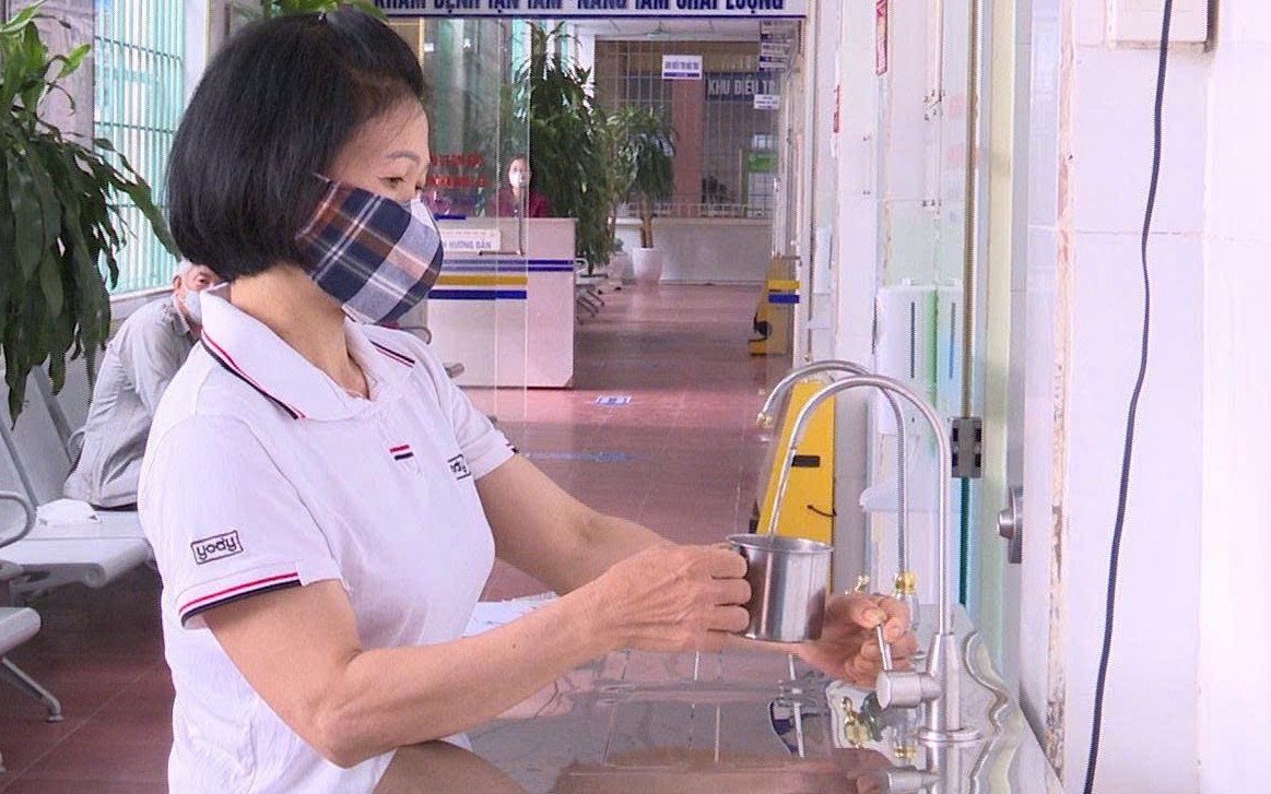 1du-an-rac-thai-bai-6-1762962838448342535082-43-0-770-1163-crop-17629628631192030121815 Rác thải trong nhà không được xử lý đúng cách ảnh hưởng sức khỏe thế nào? - Ảnh 2.
