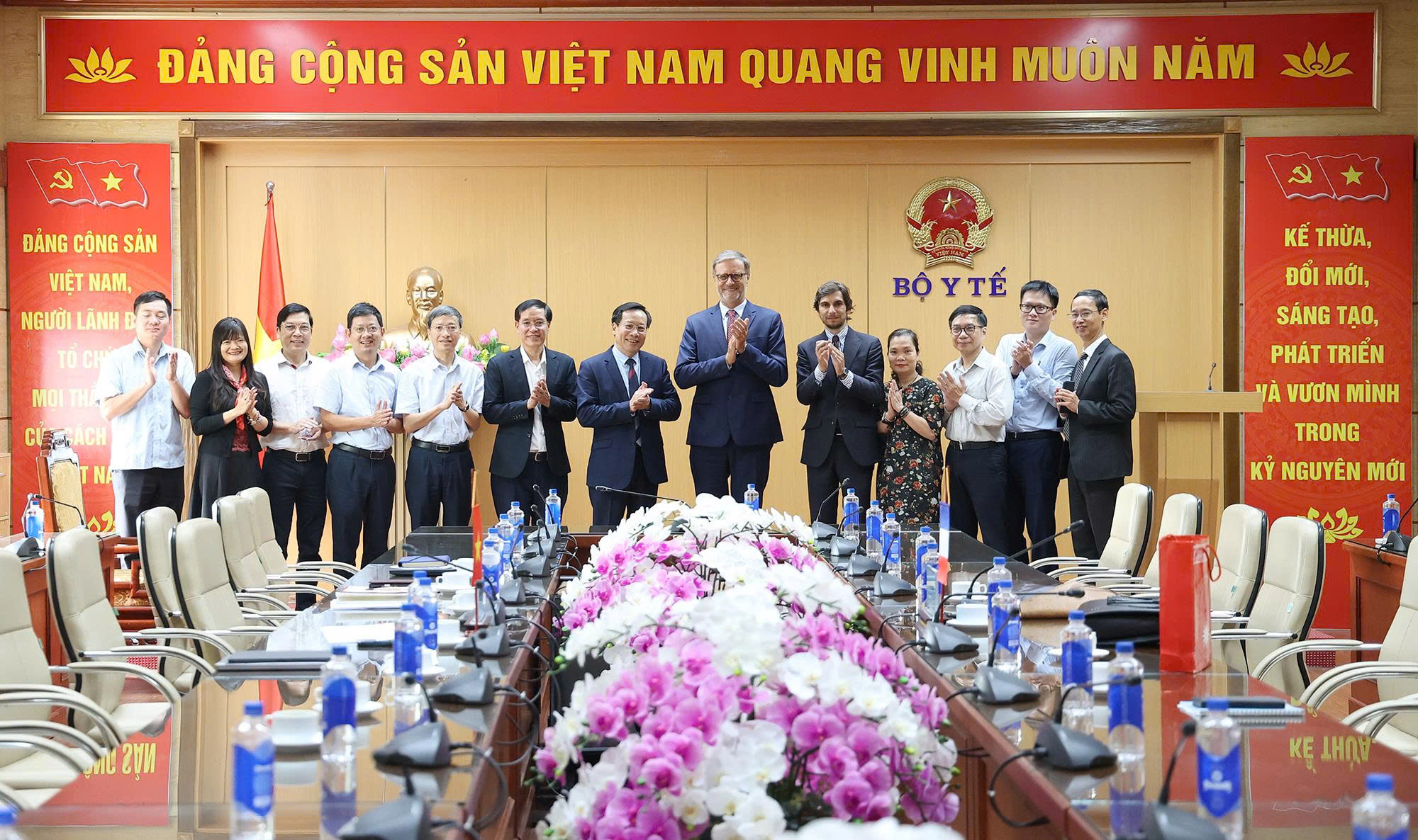 2555-1787826658117202795697 Việt Nam – Pháp thúc đẩy hợp tác y tế, mở rộng lĩnh vực mới, thiết thực- Ảnh 5.