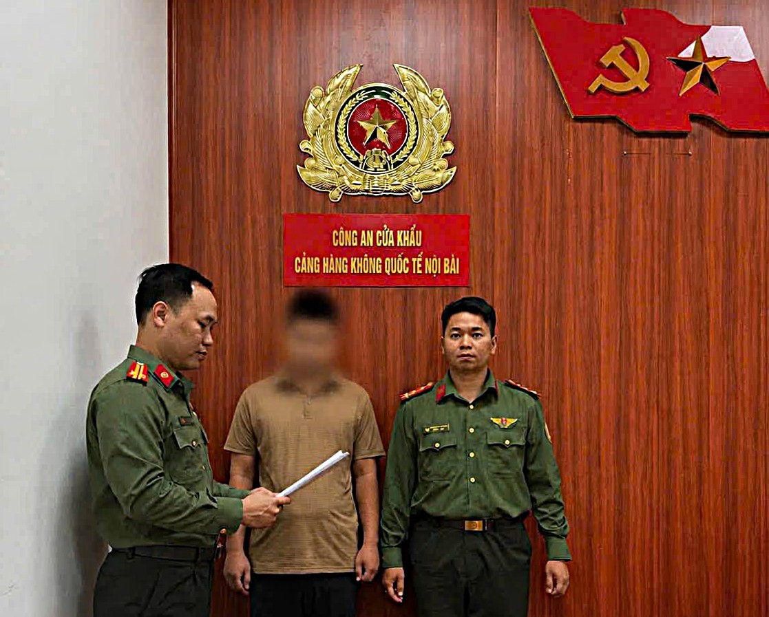 Tình Trạng Và Giải Pháp Ứng Phó Với Vấn Nạn ‘Cò Mồi’ Tại Sân Bay Nội Bài