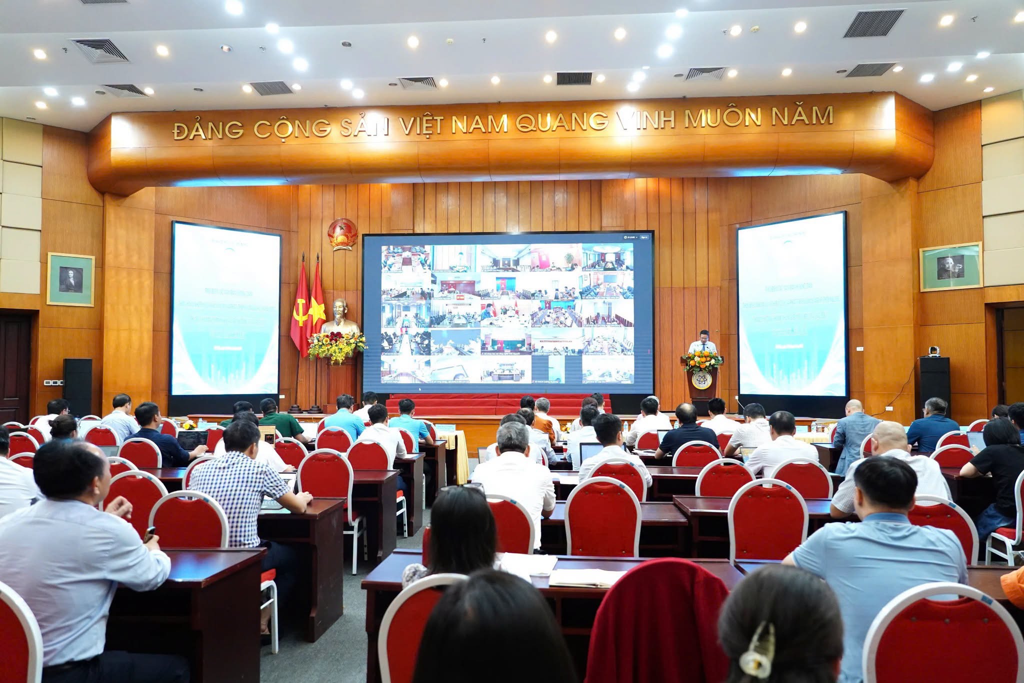 76861964014383850514589817867686506721572302n-1786349634869269258443 Đổi mới cách triển khai nhiệm vụ công nghệ chiến lược: Quản lý kết quả đầu ra thay vì nặng về thủ tục - Ảnh 1.