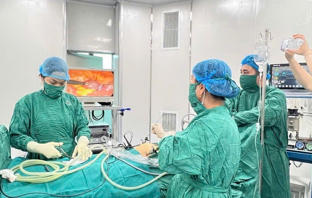 a-17861661150801475601587 Người Phụ Nữ 29 Tuổi Được Cấp Cứu Kịp Thời Sau Khi Bị Vỡ Nang Buồng Trứng - Ảnh 1.