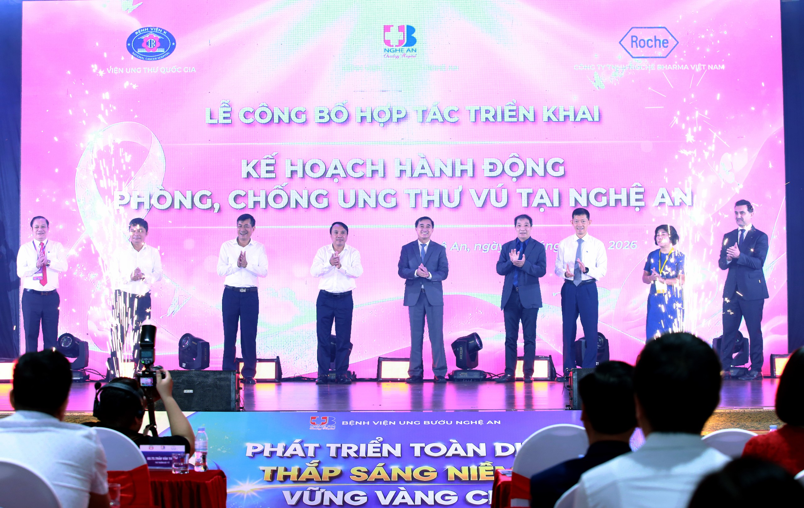 a123-17867712452611342746482 Đưa y học chính xác đến gần hơn với người bệnh ung thư- Ảnh 8.