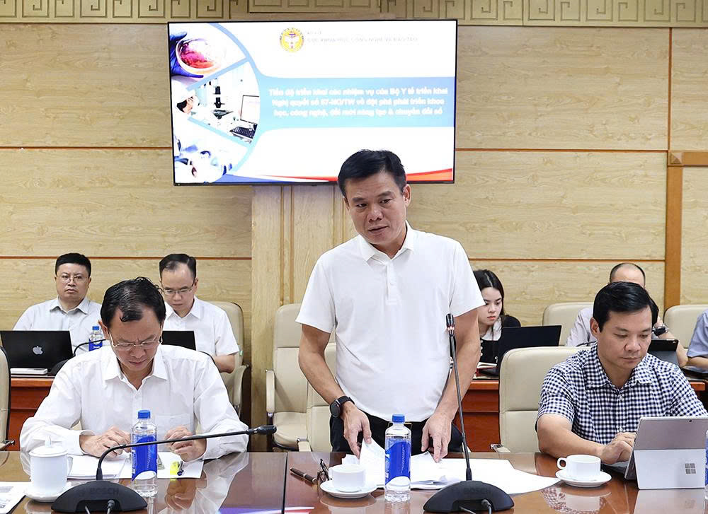 anh-duy-19-17871921536432053310655 Bộ trưởng Đào Hồng Lan yêu cầu siết tiến độ, đẩy nhanh chuyển đổi số y tế- Ảnh 4.