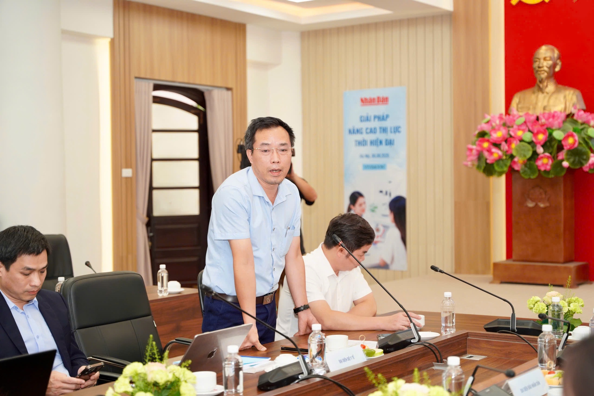 anh-toan-17860114767871947746651 Tăng Tỉ Lệ Tật Khúc Xạ Ở Trẻ Em - Ảnh 2.