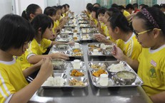 Bi Kịch Lật Ca Nô: Cảnh Báo Về Thời Tiết Xấu Và An Toàn Đường Thủy