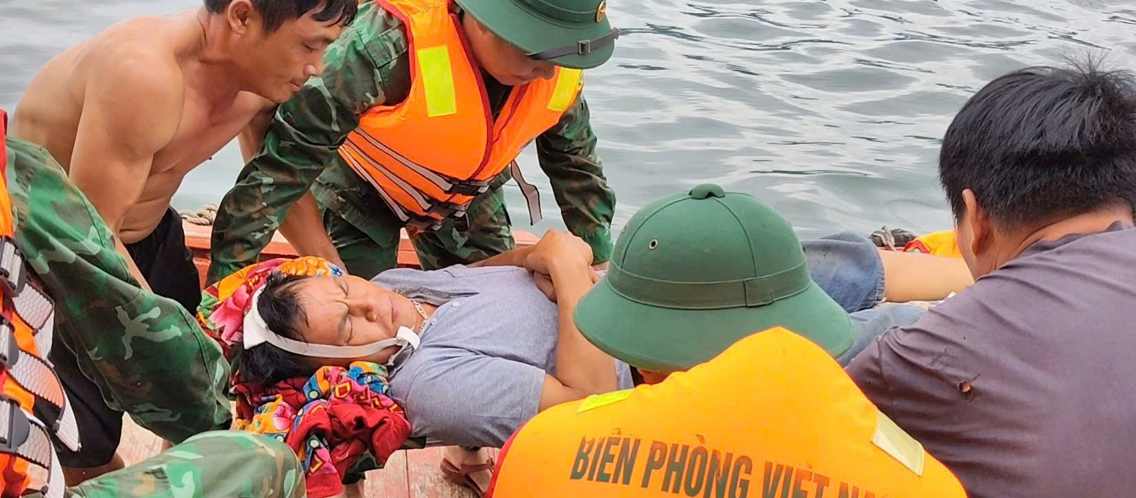 Ngư Dân Nghệ An Cần Được Giải Cứu Khẩn Cấp Sau Tai Nạn Biển