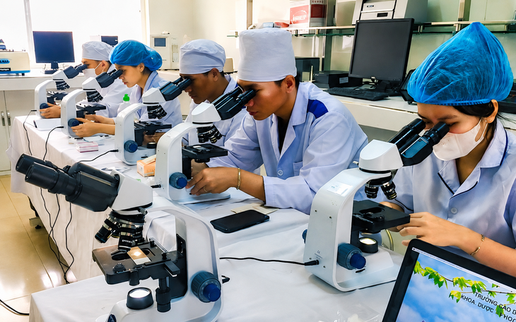 Cải cách nhân sự trong giáo dục - Ảnh 2.