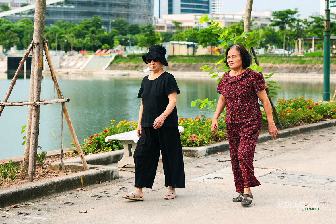 cong-vien-an-hoa-dien-mao-moi-nguoi-dan-hao-hung-tap-luyen-7-178575160589996967153 Công viên An Hòa đổi mới diện mạo, người dân hào hứng tập thể dục- Ảnh 8.