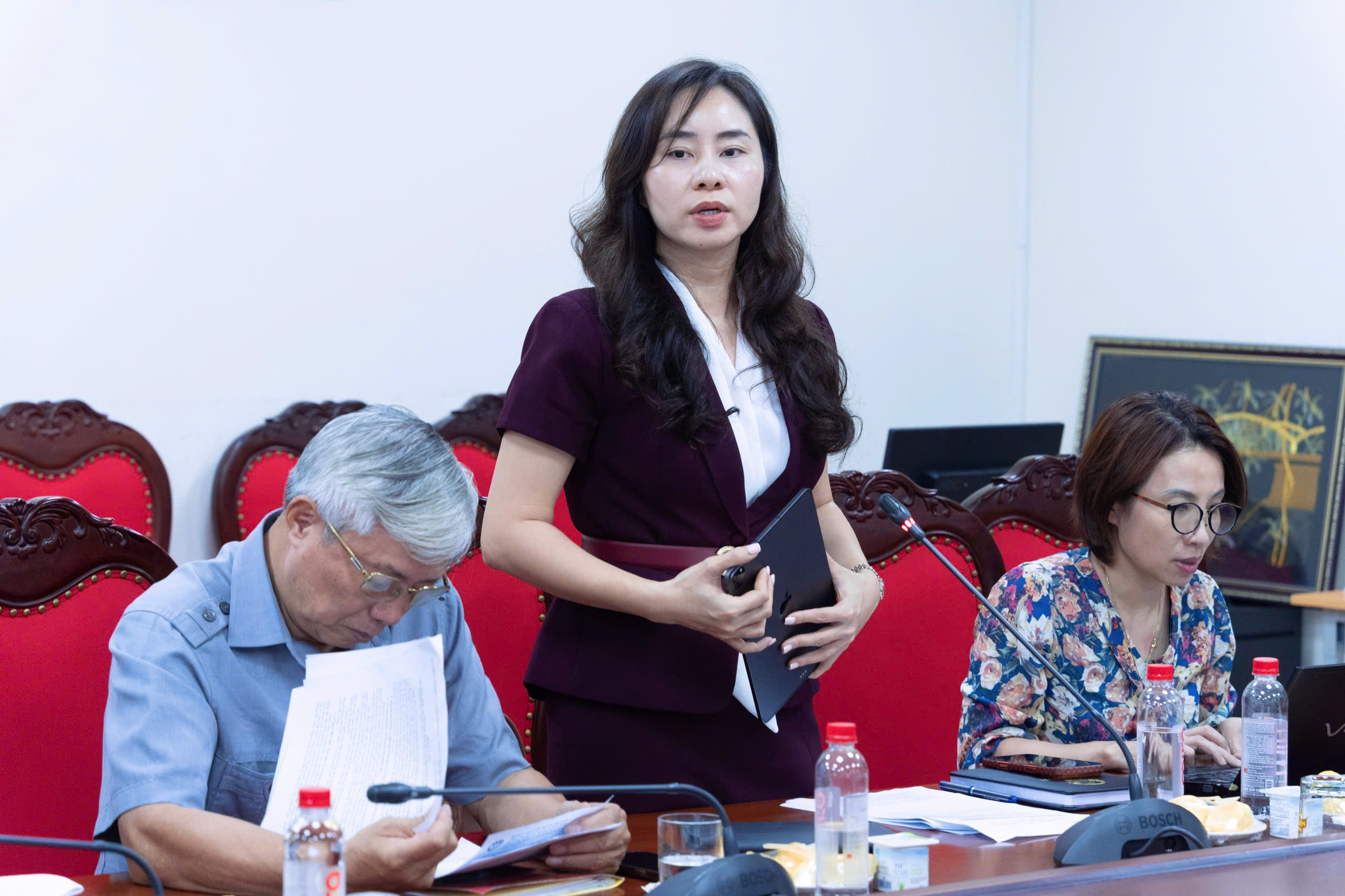 dieu-linh-1786838426873997024401 Cải Cách Luật Đất Đai: Đảm Bảo Quyền Lợi Cho Phụ Nữ Yếu Thế- Ảnh 3.