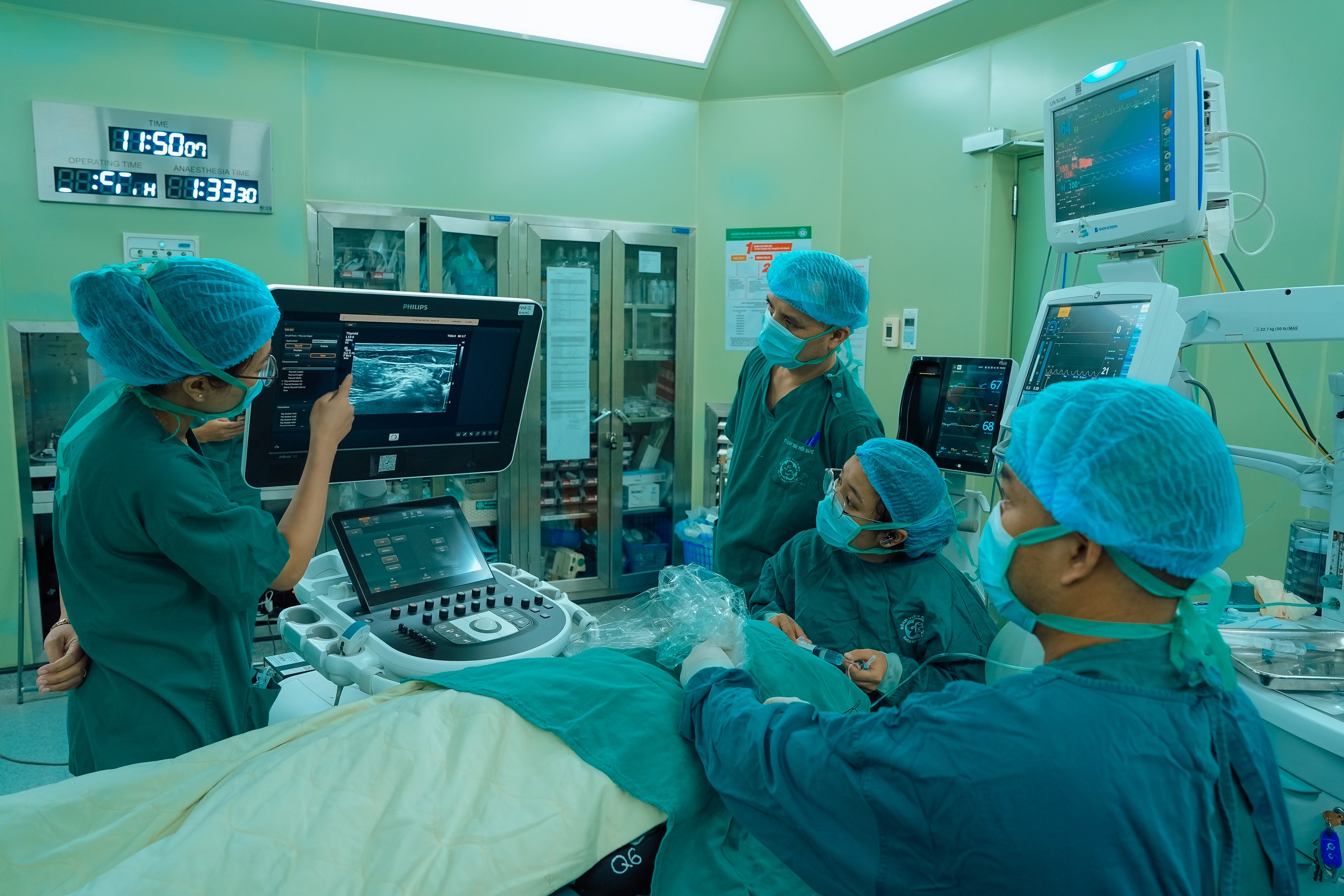 dong-mach-canh-1786707102764279046463 Bệnh viện Bạch Mai Đạt Ngưỡng 500 Ca Phẫu Thuật, Hướng Đến Chương Trình Mạch Máu Toàn Diện - Ảnh 2.