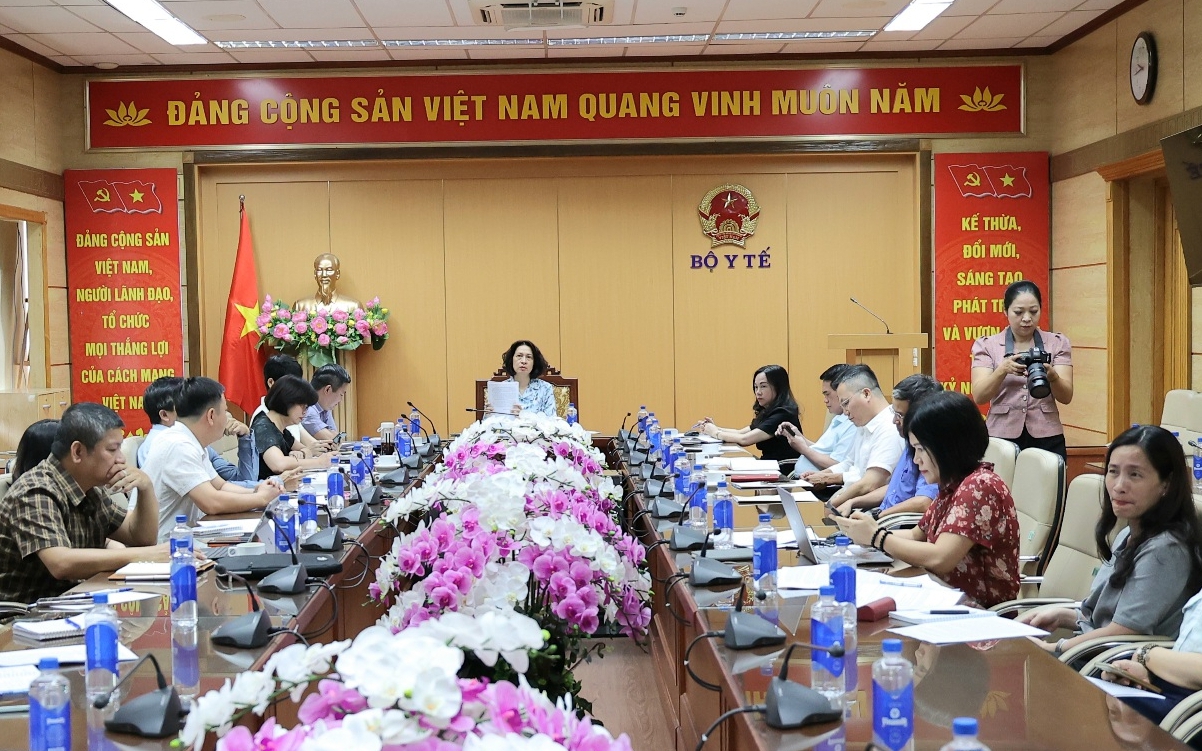 Bộ Y tế phản hồi kiến nghị 'giảm tuổi hưởng trợ cấp hưu trí xã hội xuống 70, nâng mức hỗ trợ hàng tháng'- Ảnh 2.