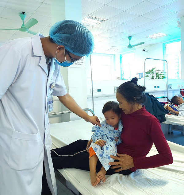 Câu Chuyện Cứu Cậu Bé 5 Tuổi: Khi Viên Đạn Đồ Chơi Trở Thành Dị Vật Nguy Hiểm