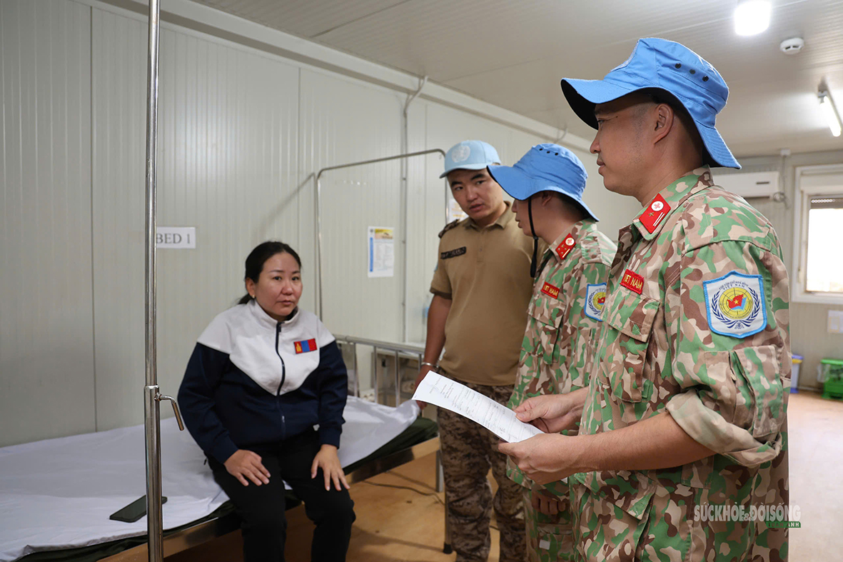 hanh-trinh-chuyen-tuyen-benh-nhan-bang-truc-thang-tu-bentiu-toi-juba-3-1786239908800467860397 Quân y Việt Nam chuyển tuyến bệnh nhân bằng trực thăng ở Nam Sudan- Ảnh 1.