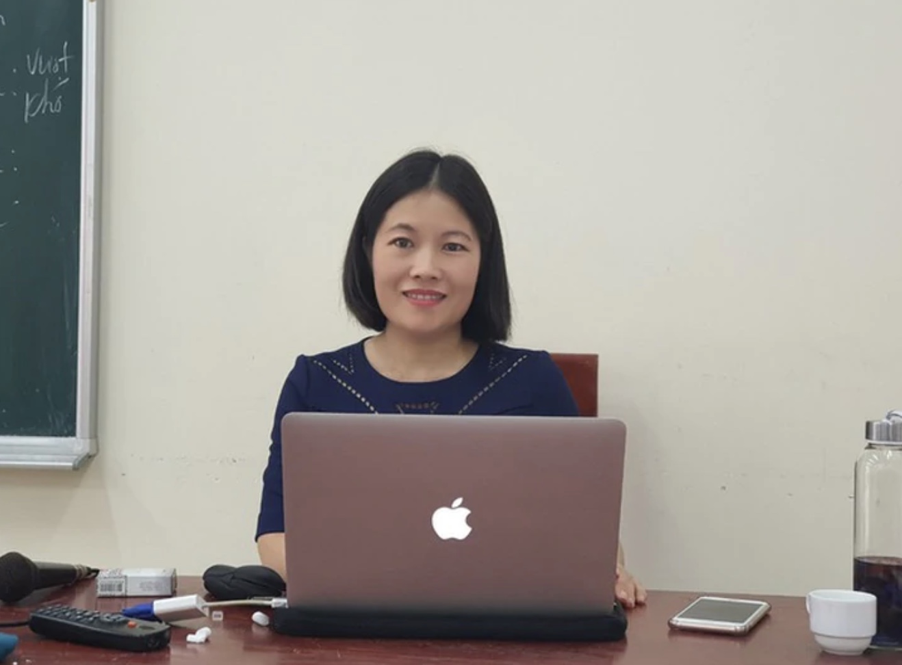 Câu Chuyện Đằng Sau Những Cuộc Đua Giành Sự Chú Ý Trên Mạng Xã Hội