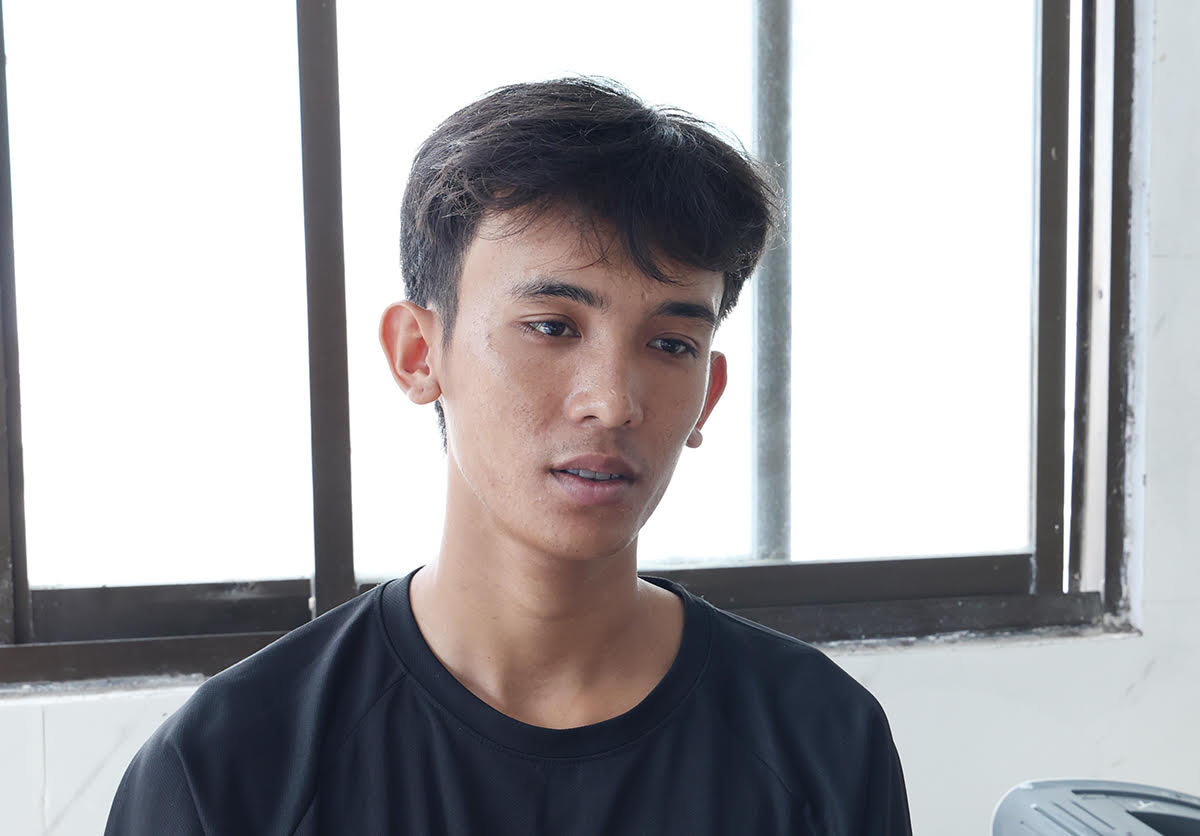 hung-thu-17880775463341101249967 Bí ẩn thi thể người bán vé số phân huỷ ở bụi cỏ ven đường biên giới- Ảnh 2.