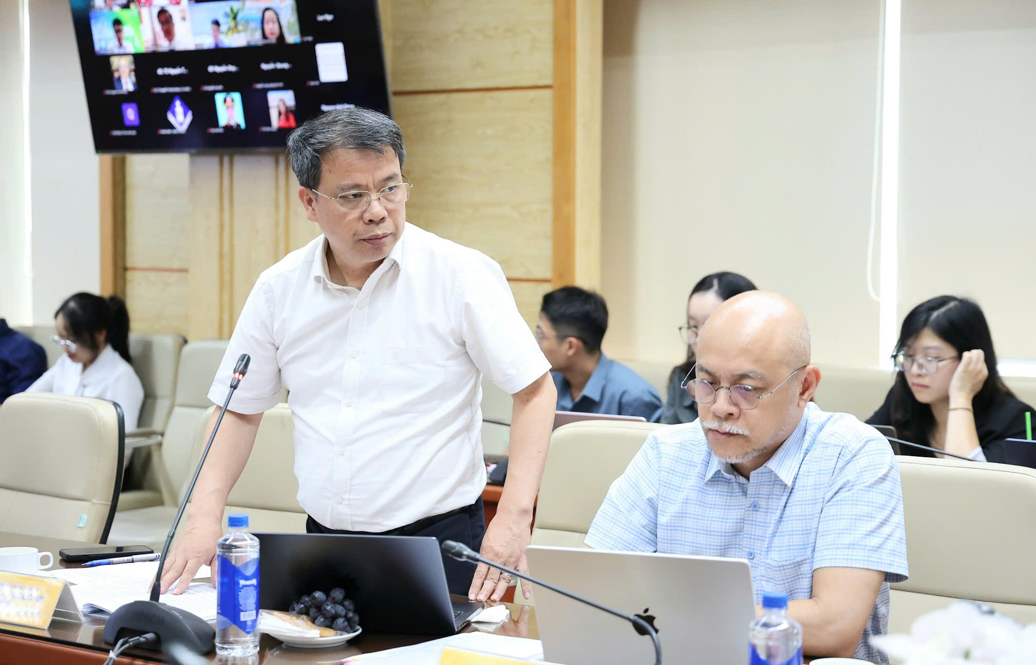 huy-268-17877945170441530142538 Khẩn trương hoàn thiện các điều kiện tổ chức kỳ kiểm tra đánh giá năng lực hành nghề KCB đầu tiên- Ảnh 5.