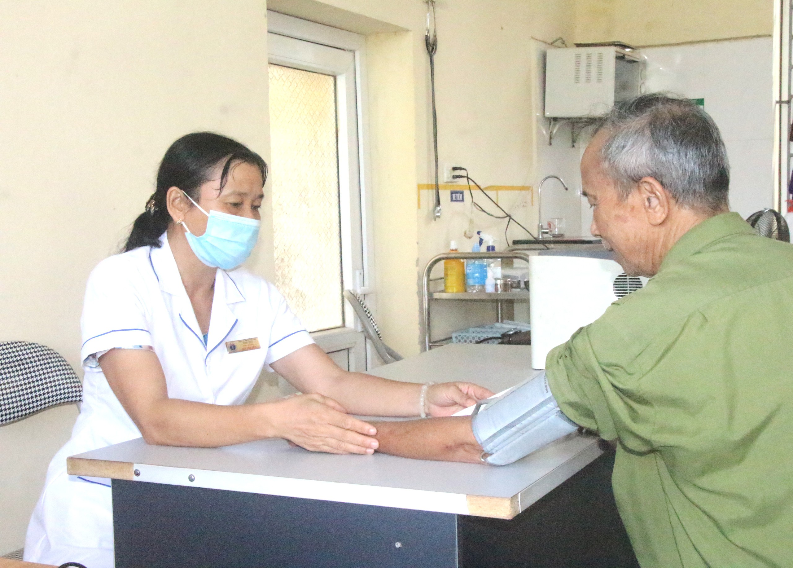 img3414-17867925414491304328365 Nhiều Trạm Y tế ở Hải Phòng từng bước vượt khó sau sáp nhập- Ảnh 2.