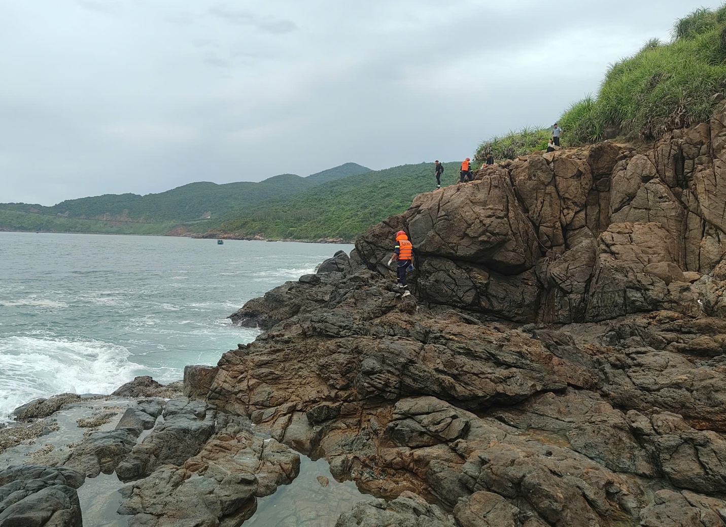 img6160-17862520030161882436564 Người Phụ Nữ 24 Tuổi Chia Sẻ Kinh Nghiệm Sinh Tồn Sau 8 Giờ Trôi Dạt Trên Biển - Ảnh 3.
