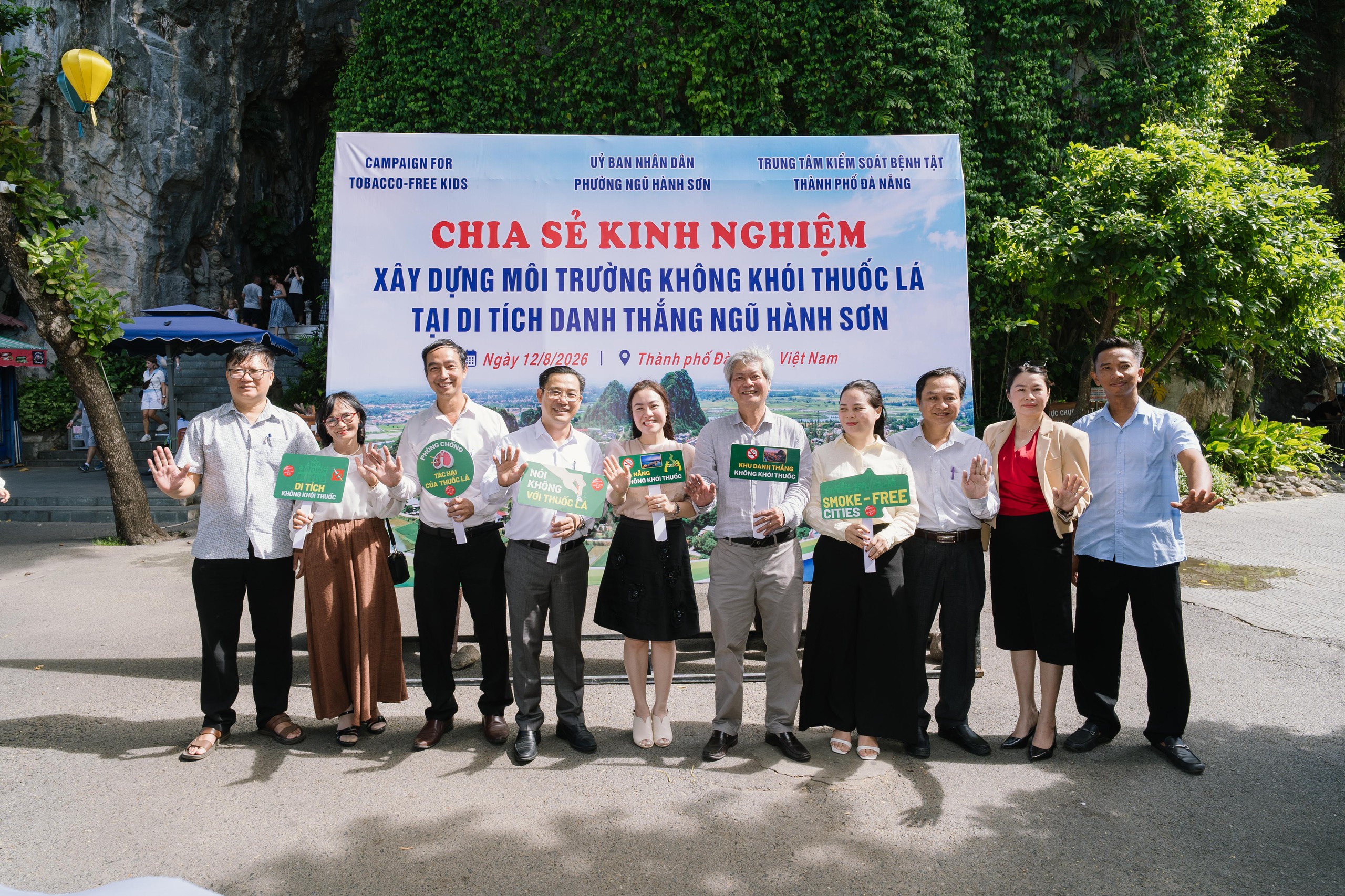 Ngũ Hành Sơn: Biện Pháp Tạo Dựng Môi Trường Du Lịch Không Khói Thuốc
