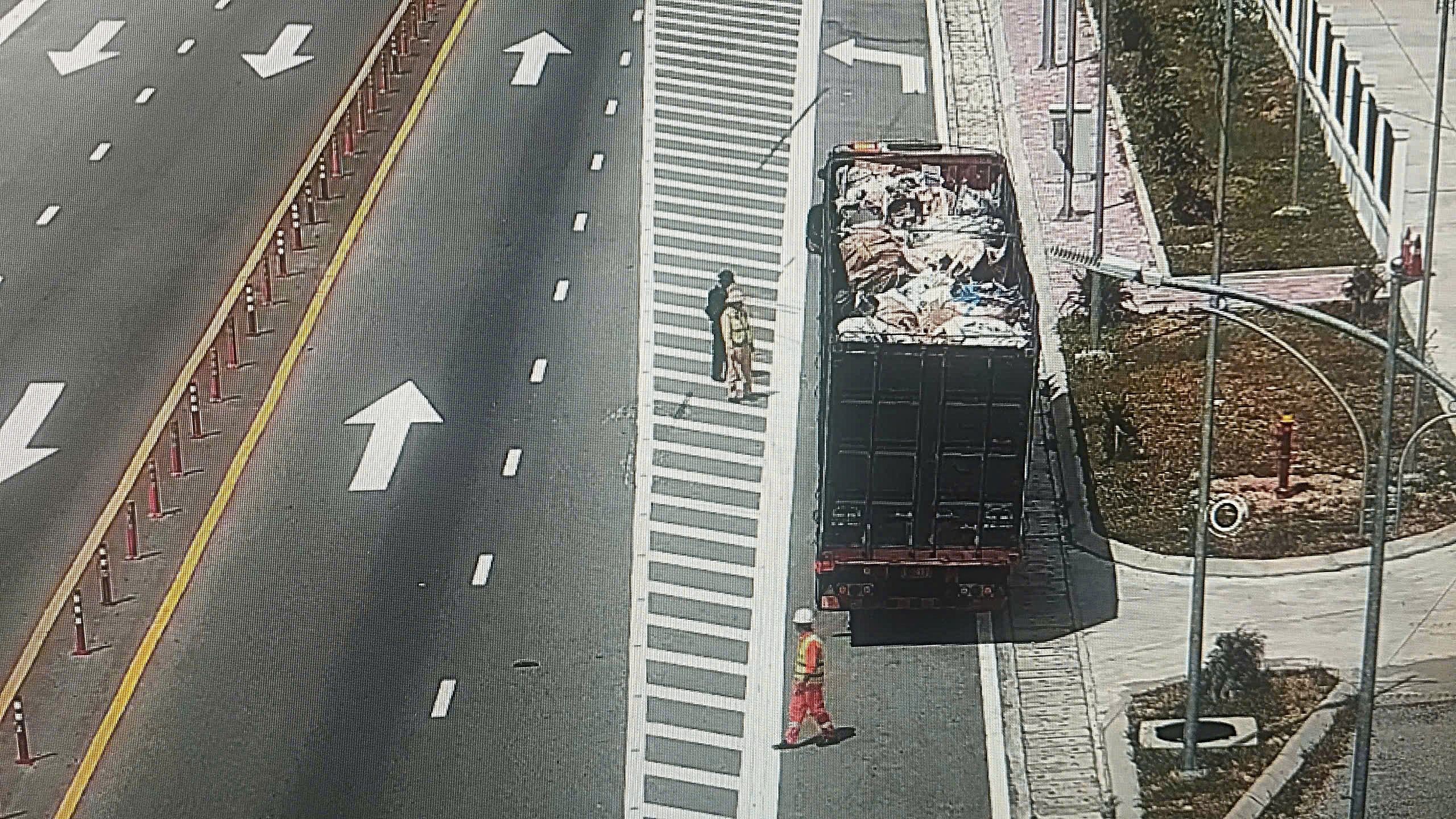 Sự Cố Thủng Lốp Đủ Kiểu Trên Cao Tốc: Nguyên Nhân và Hành Động Của Cơ Quan Chức Năng