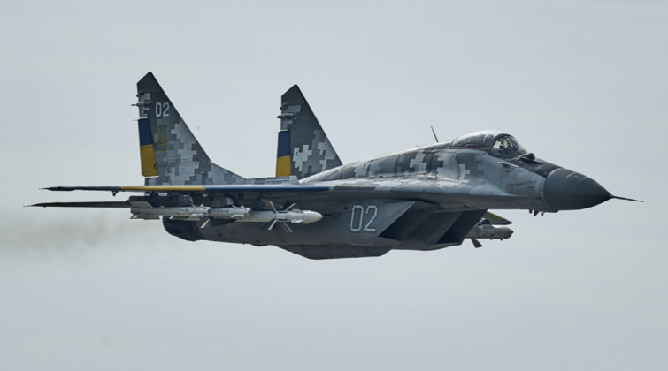 may-bay-chien-dau-mig-29-cua-khong-quan-ukraina-17860741877561116759106 Nga tiết lộ chiến thuật giúp hệ thống S-400 lập kỷ lục bắn hạ máy bay Ukraine- Ảnh 2.