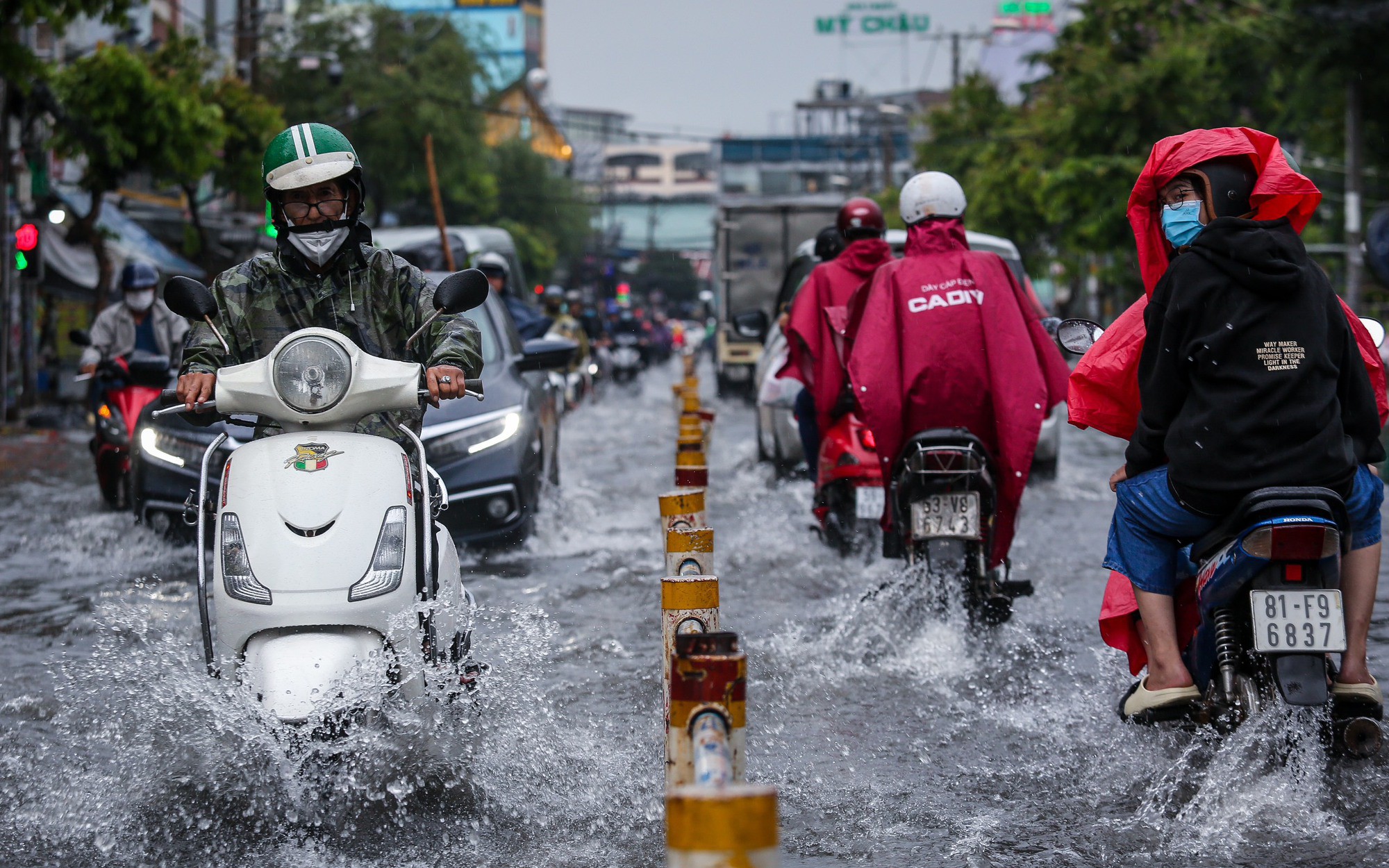 Những khu vực chịu mưa lớn kéo dài do thời gian lưu bão - Ảnh 3.