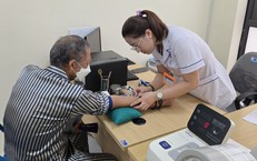 Bệnh ngoài da mùa mưa: nhận diện, xử lý và cách phòng tránh