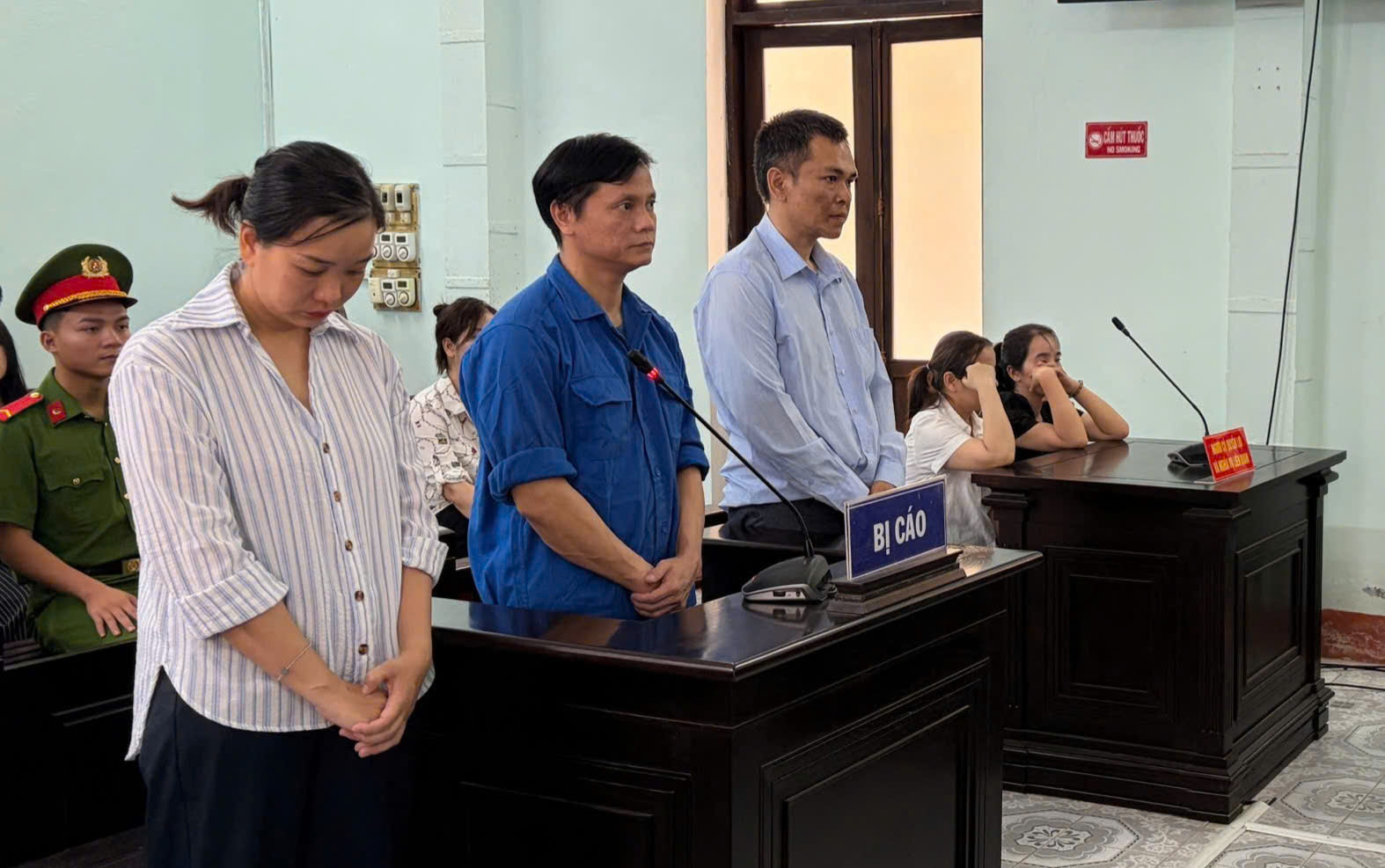nhan-hoi-lo-3-cuu-can-bo-phuong-o-hue-linh-an-1786020665185321093222 Nhận hối lộ để 'làm ngơ' vi phạm, 3 cựu cán bộ phường ở Huế lĩnh án- Ảnh 1.