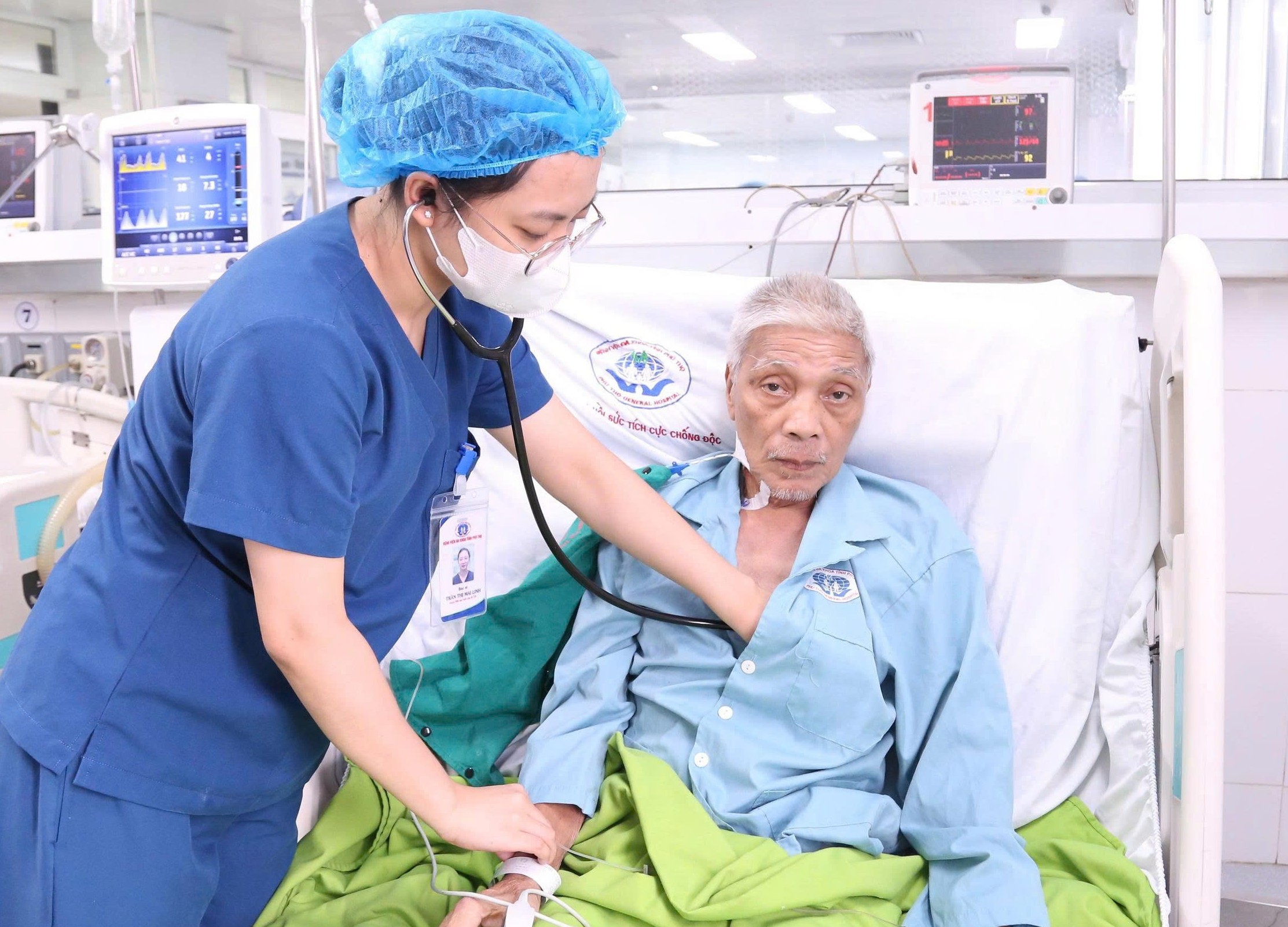 Hành Trình Cứu Sống Một Người Đàn Ông Ngừng Tim 15 Lần