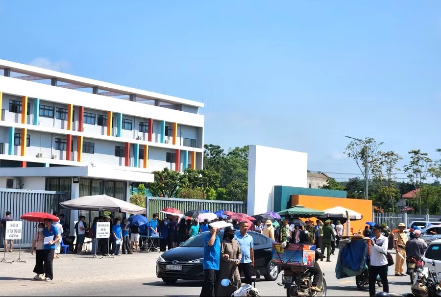 Đánh Giá Đề Thi Lại Tốt Nghiệp THPT Môn Địa Lý Tại Tuyên Quang - Ảnh 2.