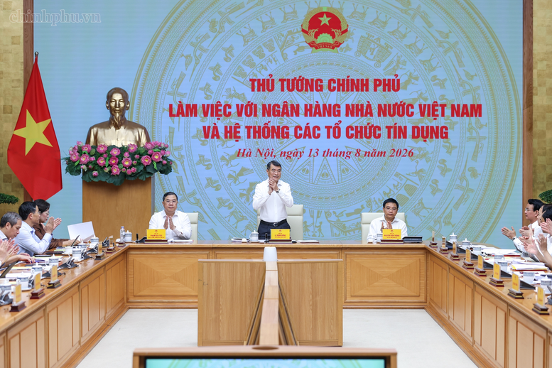 thu-tuong-17868339030312096036405 Thủ tướng: Đưa tín dụng vào đúng lĩnh vực, kiểm soát chặt rủi ro- Ảnh 1.