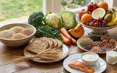 8 cách bảo vệ sức khỏe tiêu hóa khi khám phá những vùng đất mới