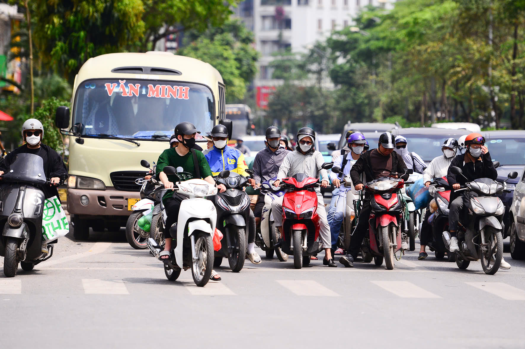 Dự Báo Thời Tiết: Nắng Nóng Ở Miền Bắc Và Trung Kéo Dài Bao Lâu?