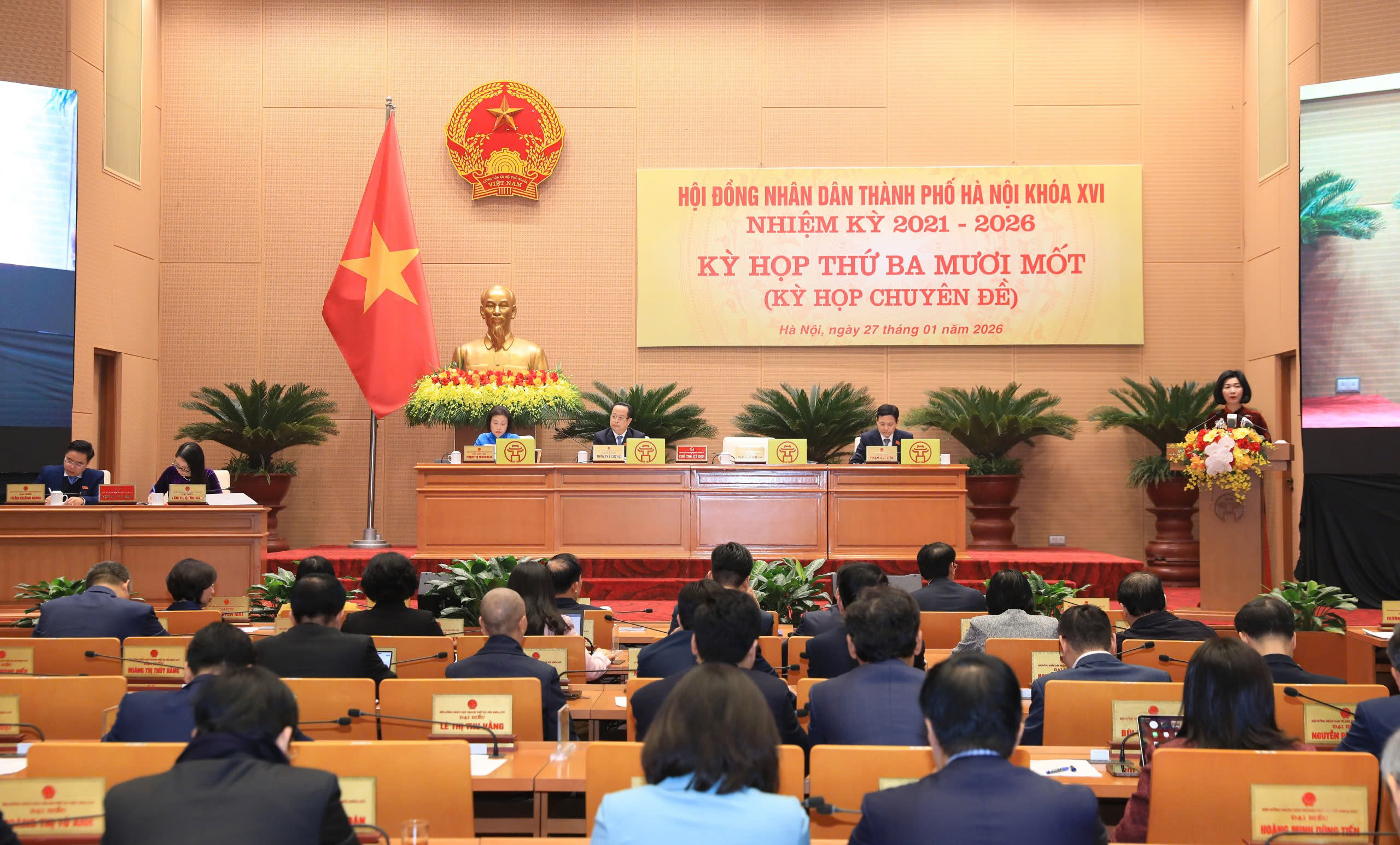HĐND TP Hà Nội Họp Nhằm Sáp Nhập Một Số Sở, Ngành