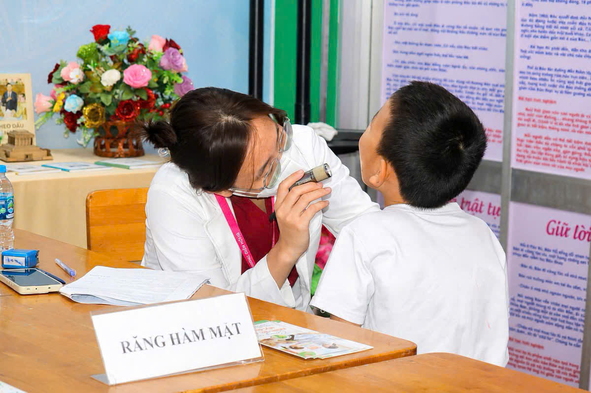 hinh-kham-1-9-17882281575441125021559 TP.HCM: Nâng Cao Kiểm Soát Khám Sức Khỏe Định Kỳ- Ảnh 1.