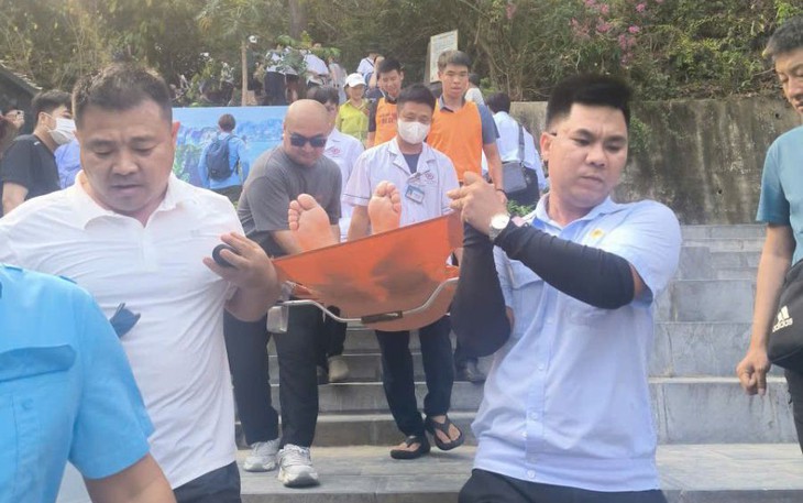 Cấp cứu hành khách tại phòng y tế