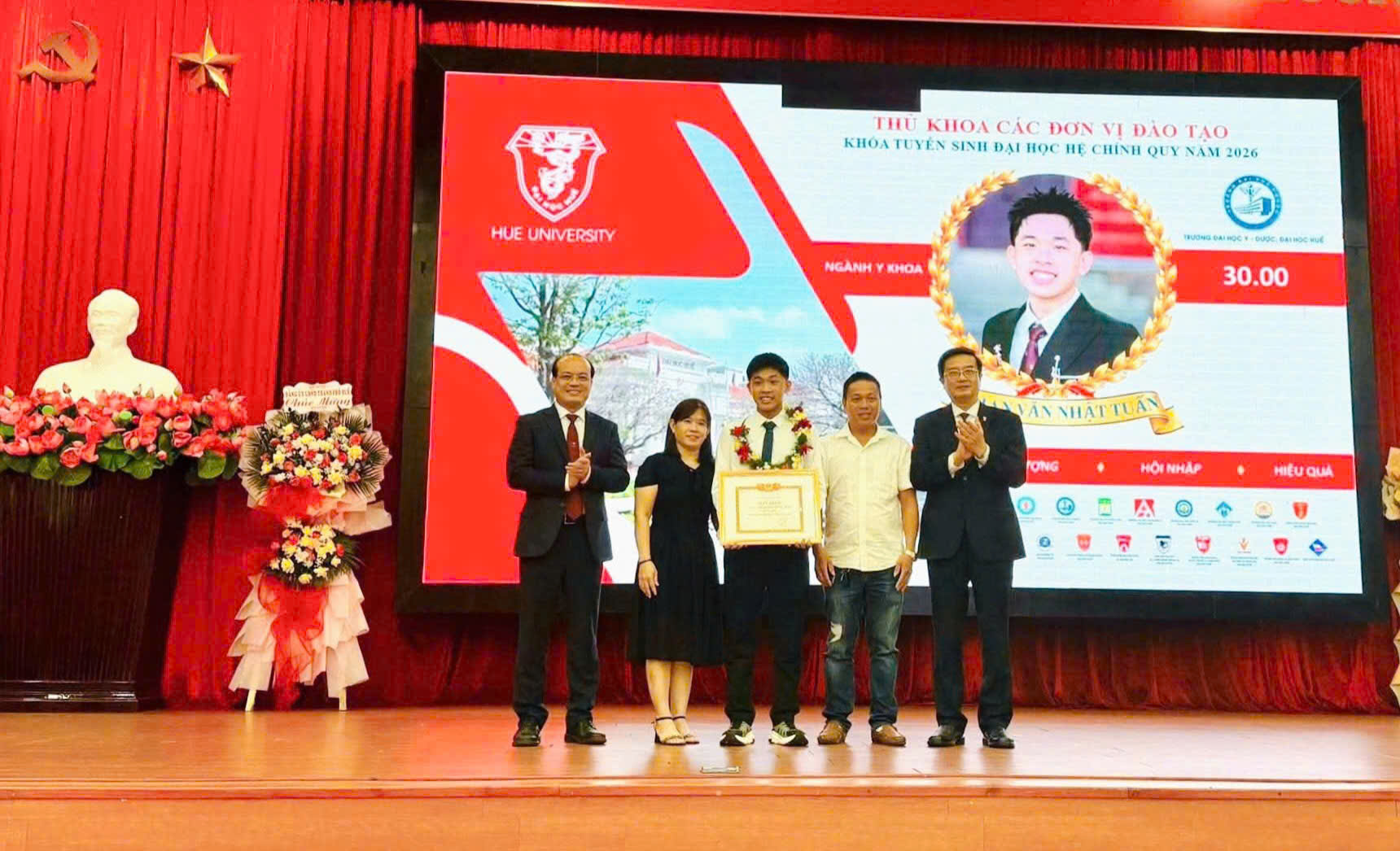 Sinh viên Y Huế: bước vào năm học mới với thông điệp về trách nhiệm nghề nghiệp