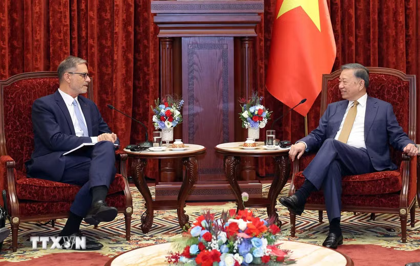 Gỡ nút hợp tác Việt–Pháp: Định hướng và kỳ vọng sau cuộc tiếp Đại sứ Olivier Brochet