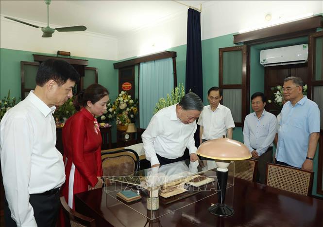 Tô Lâm Tưởng Nhớ Chủ Tịch Hồ Chí Minh: Hành Trình Tôn Vinh Di Sản Lãnh Đạo